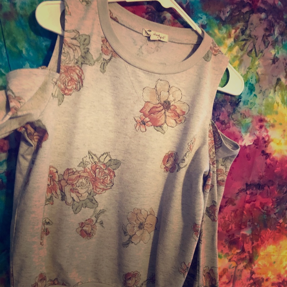 Cold shoulder floral top